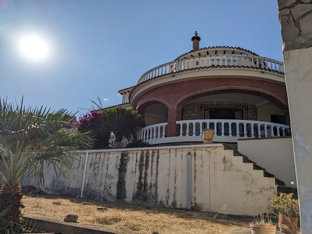 PXL 20230831 075206705