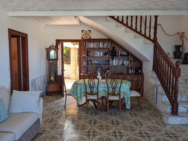 PXL 20230831 080806204